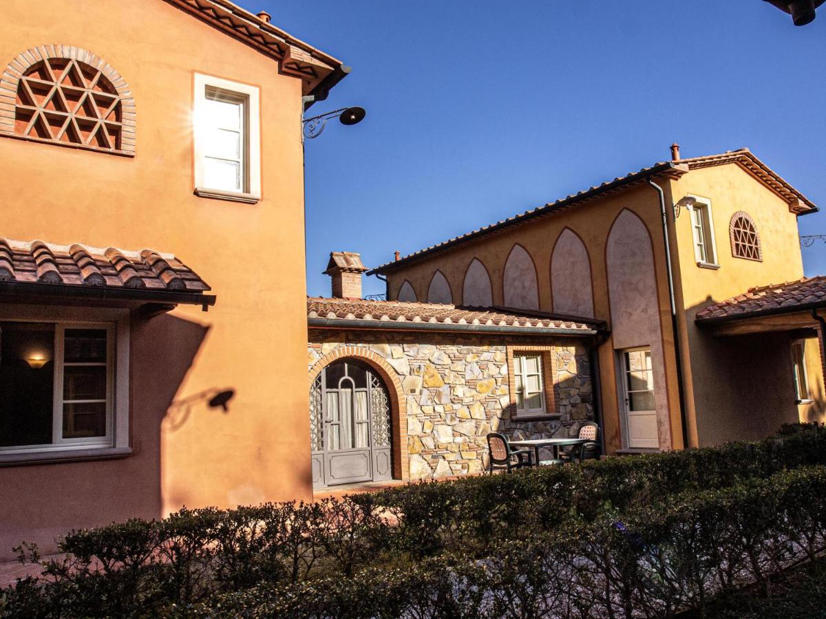 Apartments In Residence With Swimming Pool In Monteverdi Marittimo Exterior foto